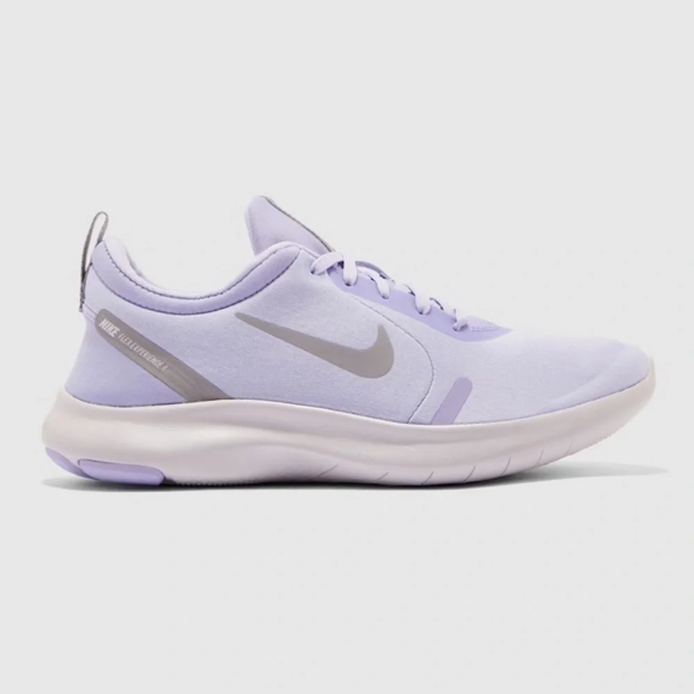 WOMENS US 7.5 NIKE SNEAKERS IN PURPLE❗️